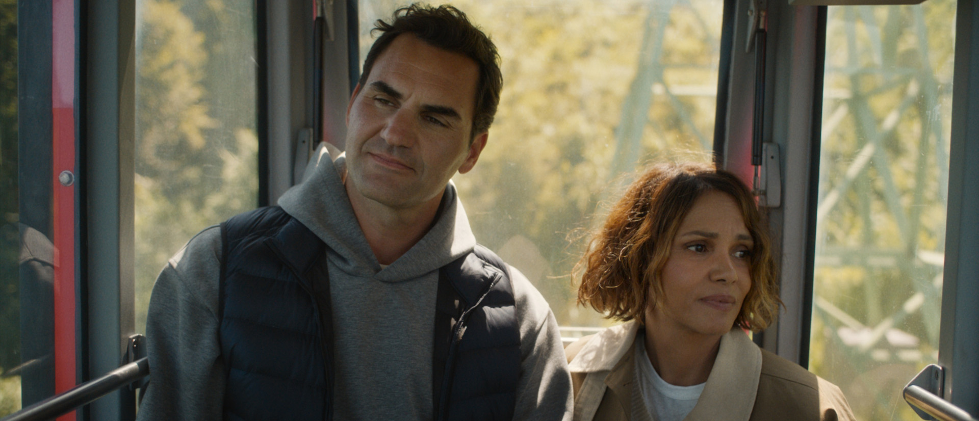 Swiss_Tourism_Halle_Berry_Roger_Federer