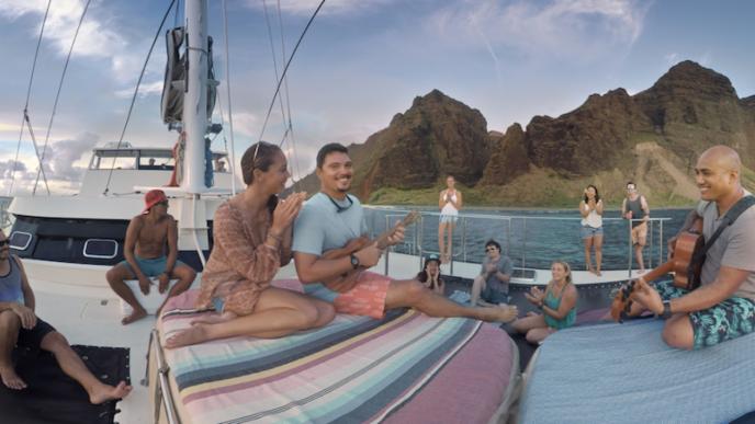 360 view of people on a yacht in hawaii