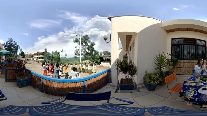 360 view of a balcony