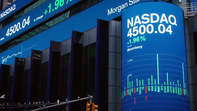 Morgan Stanley branded digital screens in Times Square