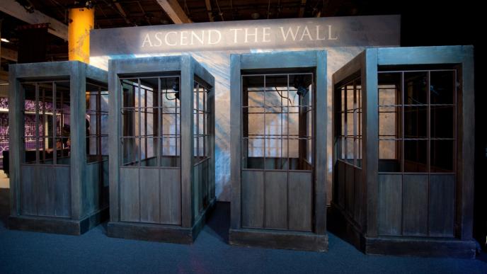 ascend the wall vr game set