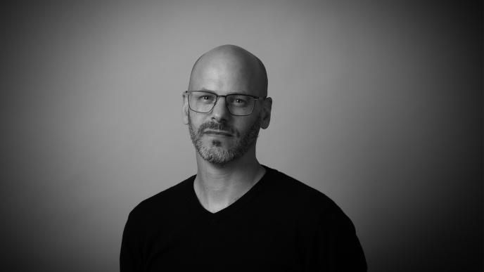 Dan Lavi Headshot